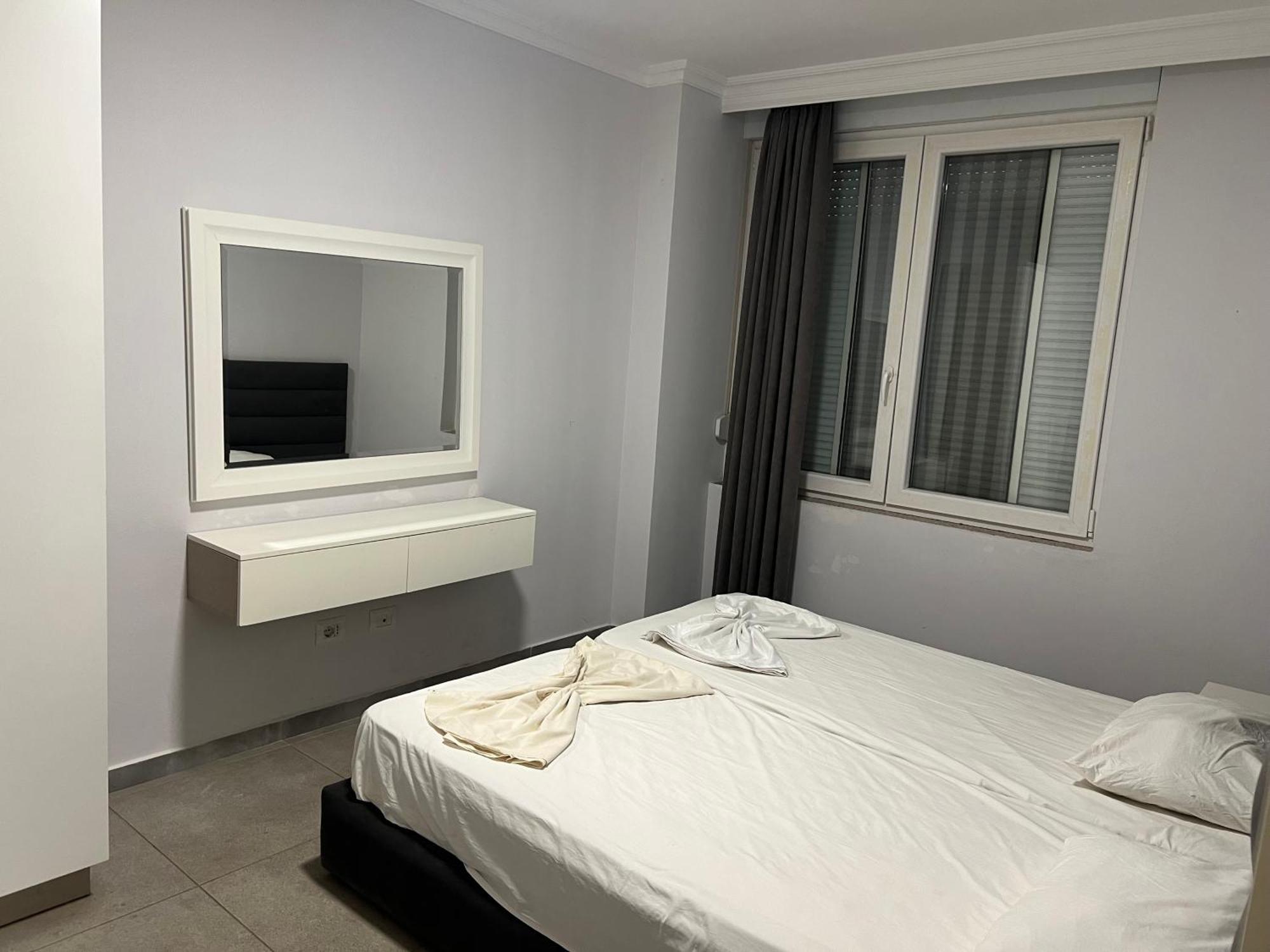 Shengjin Apartaments ภายนอก รูปภาพ